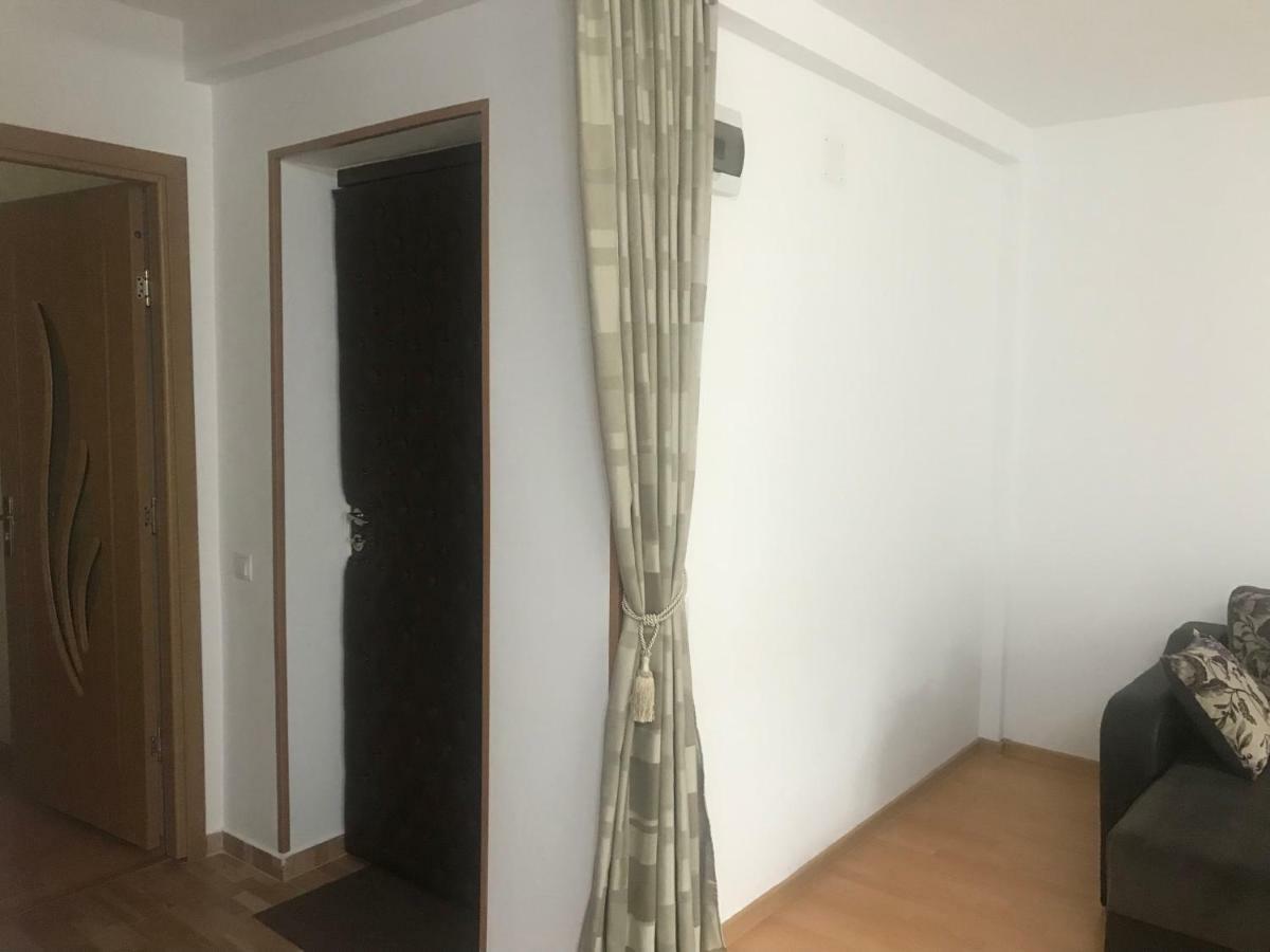 Apartament Garsoniera Family Buşteni Zewnętrze zdjęcie